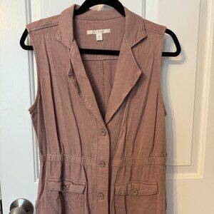 Sleeveless Cargo-Style Cardigan